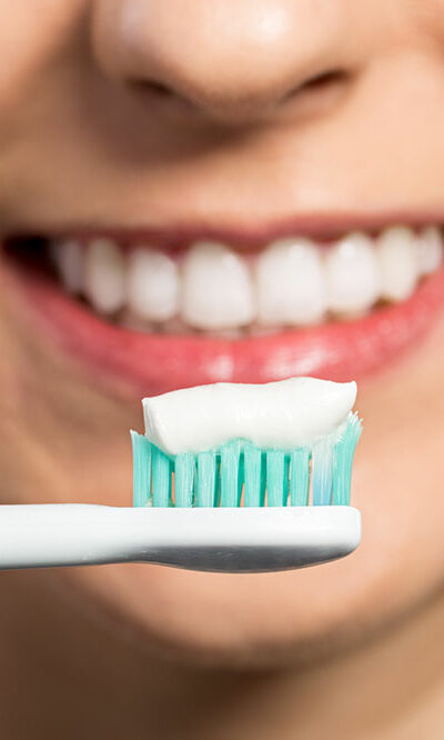 Things to know before using whitening toothpastes