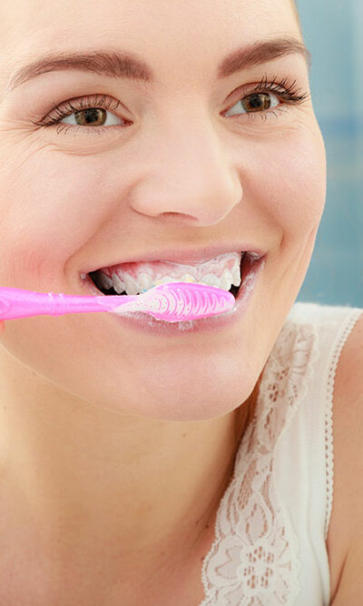 3 popular whitening toothpastes to try